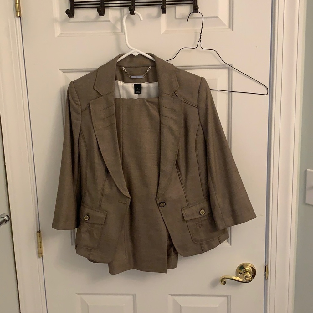 White House Black Market Women’s Suit